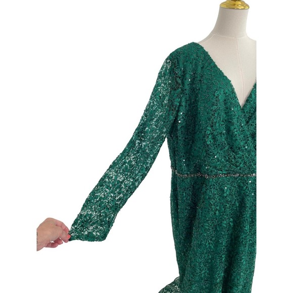 Mac Duggal #68016 Emerald Green Beaded Embroidery Illusion Sleeve Dress Size 24 - Picture 3 of 7